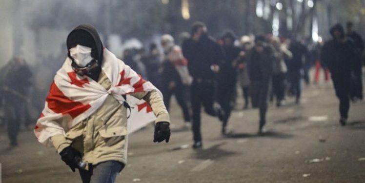 gruzija-protesti-decembar-2024-epaefe-e1764575732941-748x375